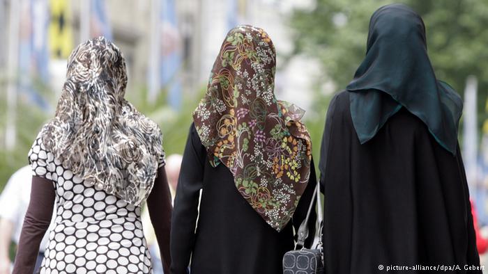 لایحه ممنوعیت پوشش اسلامی در مدارس و دانشگاه‌های هلند رای نیاورد