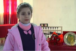 دختر ۸ ساله سوری؛ حافظ قرآن و نابغه ریاضیات + فیلم 