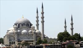 مسجد «کبود» با کاشی های آبی، جذب کننده گردشگران در استانبول