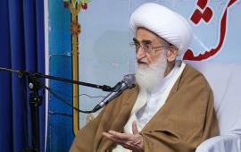 طلاب خواهر انس خود را با قرآن بیشتر کنند