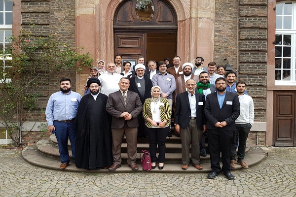 پایان نشست شیعی دانشگاه آلمان/ تأکید بر اهتمام به میراث مدینه و بقیع+عکس 