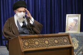 سروصدای اراذل مسلط بر آمریکا ذهن کسی را مشغول نکند / علاج همه مشکلات در داخل است 
