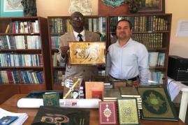 اهدای قرآن به رهبران دینی سنگال 